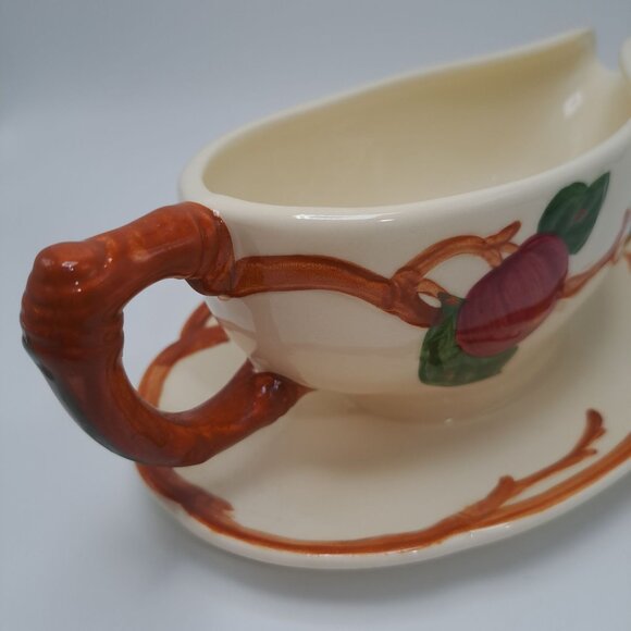 Franciscan Gladding McBean 50s Apple Gravy Boat Hand Decorated Collectible Decor - Picture 3 of 12